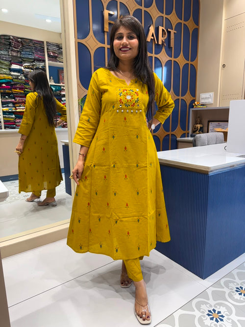 Front & Back Handwork Pair: 205