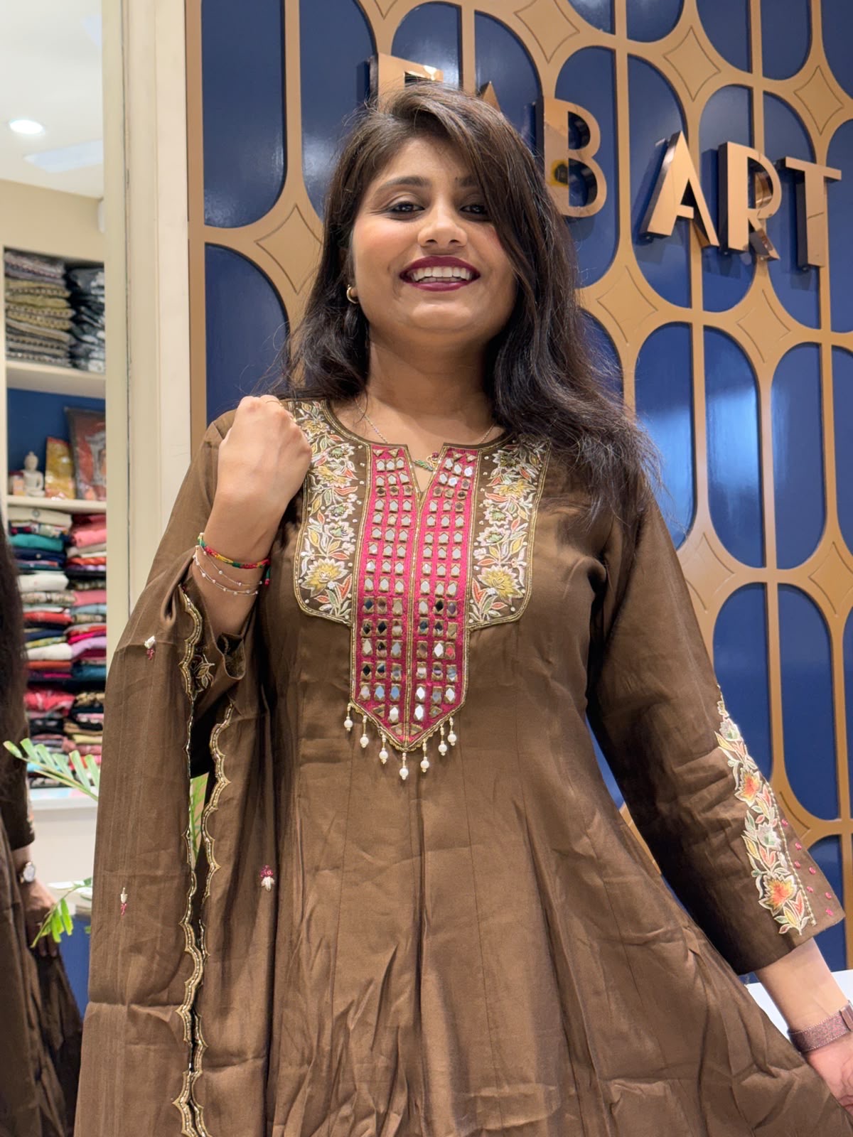 Mirror Anarkali: 250