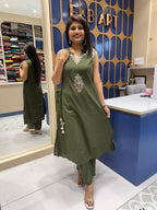 Niharika Set: 328