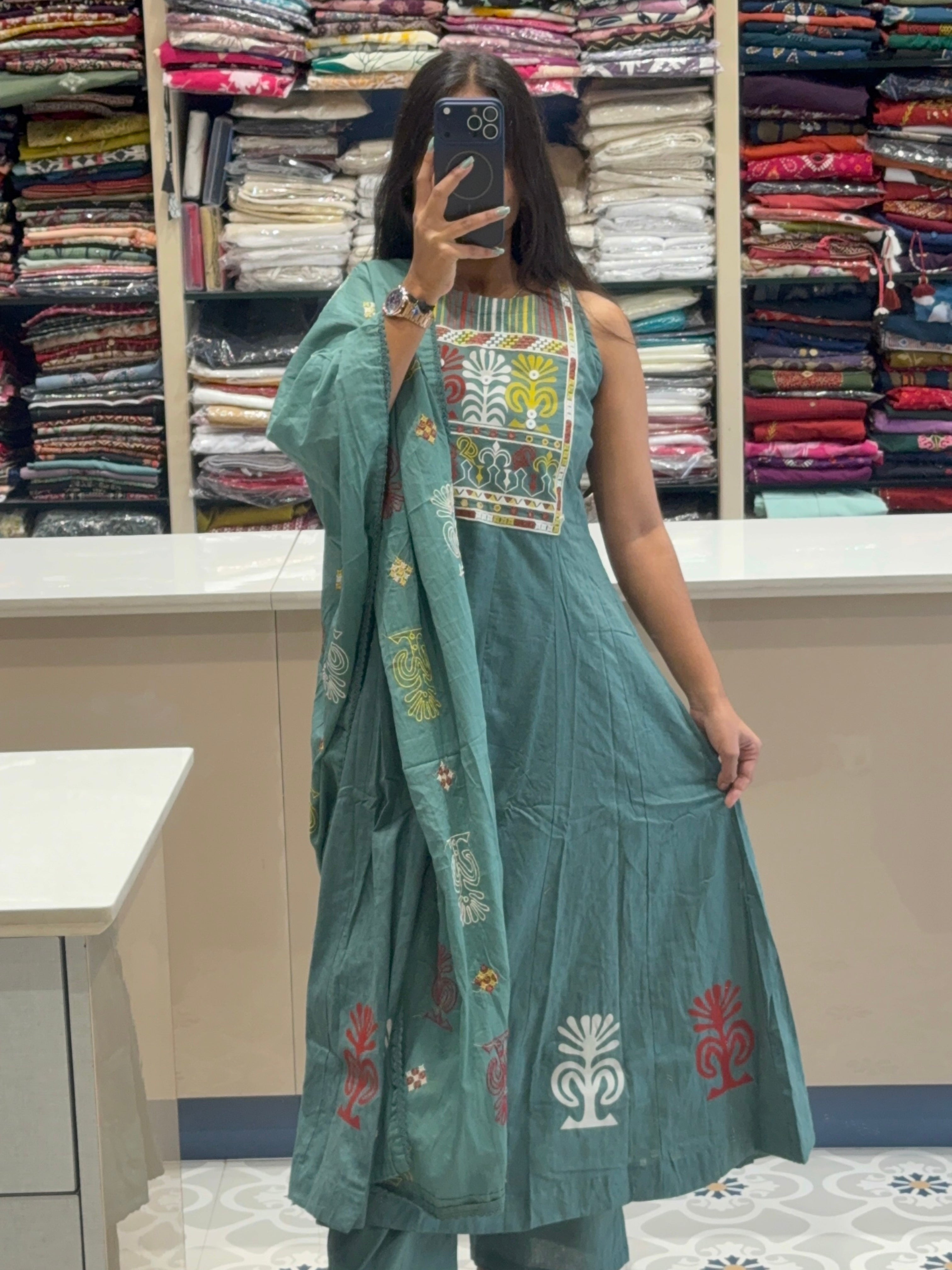 Must Buy Dress: 0092