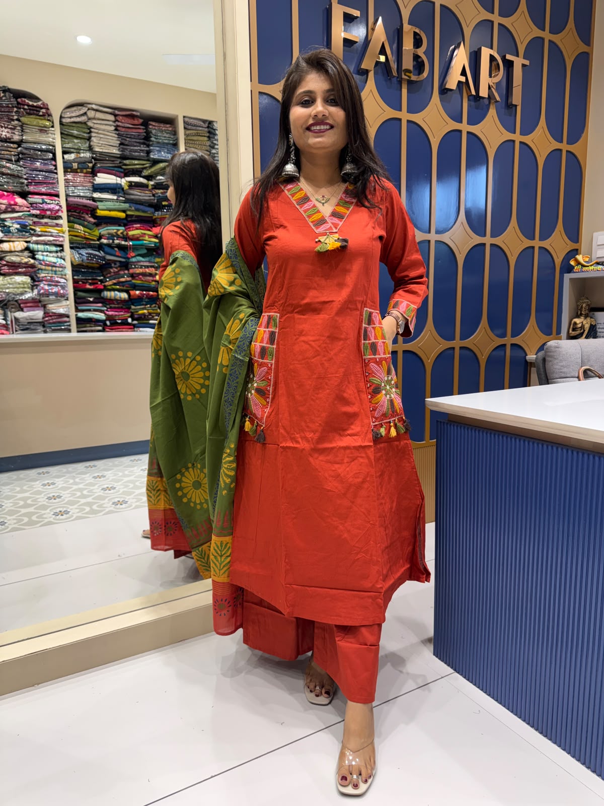 Pocket Work Duppata Beautiful Dress: 228