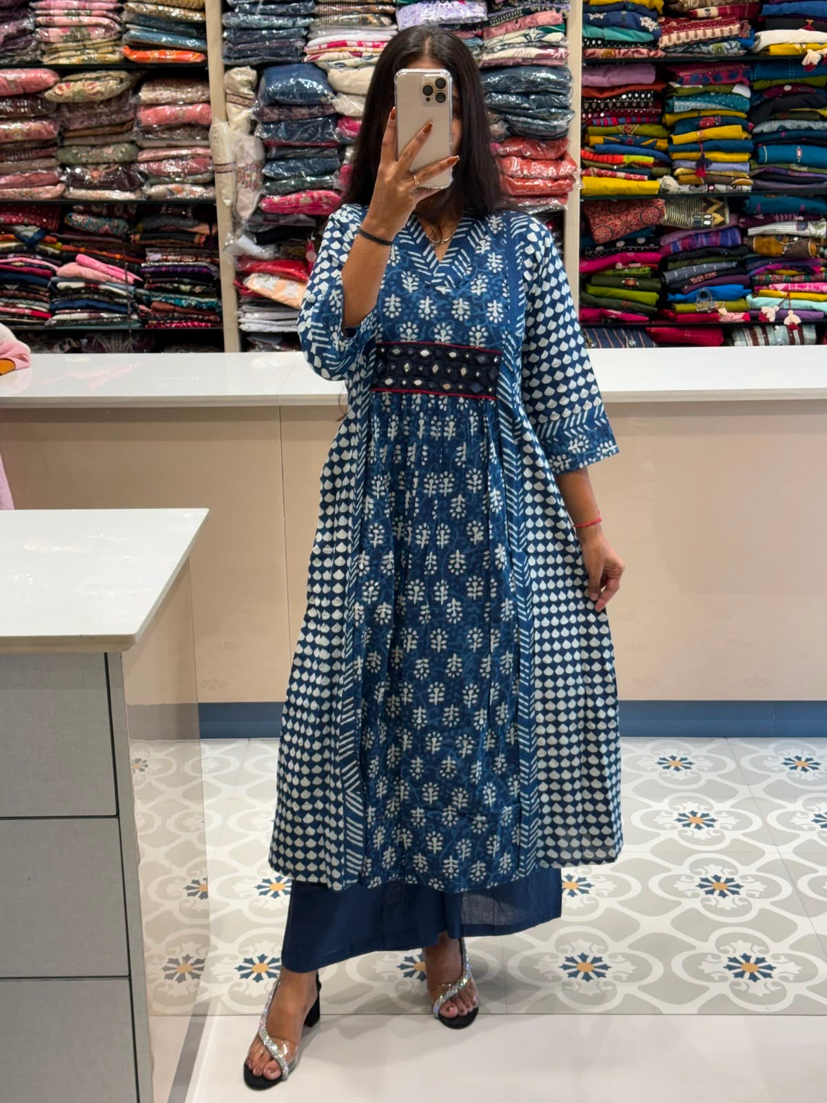 Aishwariya Overcoat Set: 293