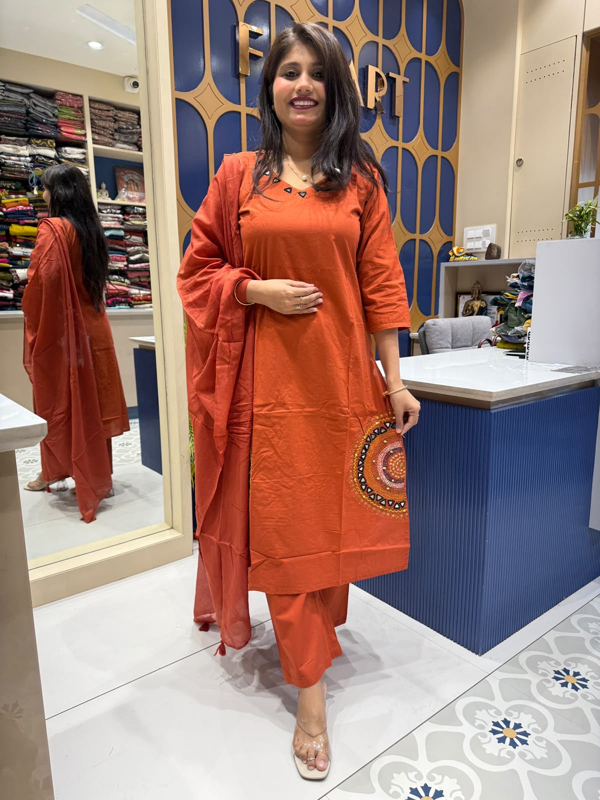 Devisha Suit: 442