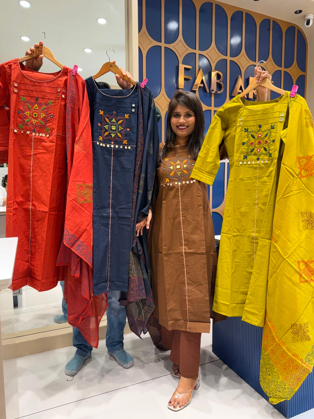 Kutchhi handwork: 270