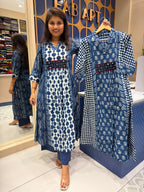 Aishwariya Overcoat Set: 293