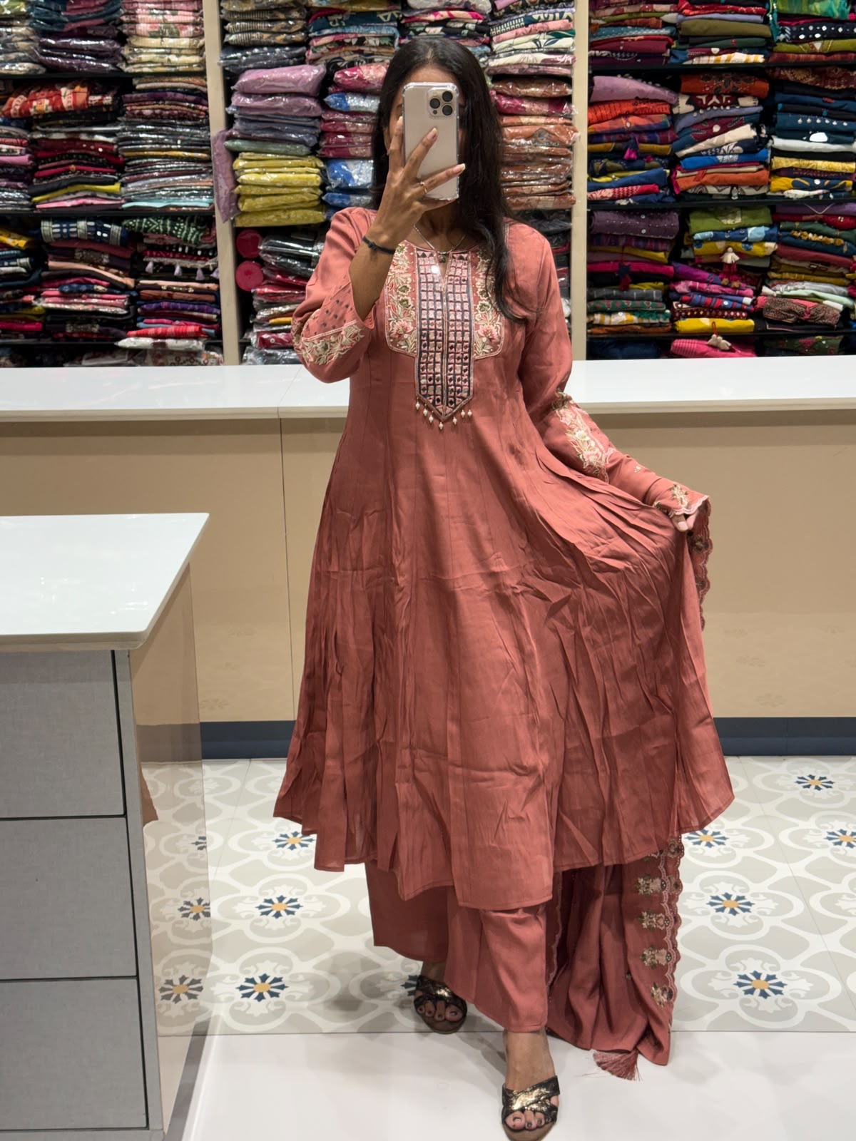 Mirror Anarkali: 250