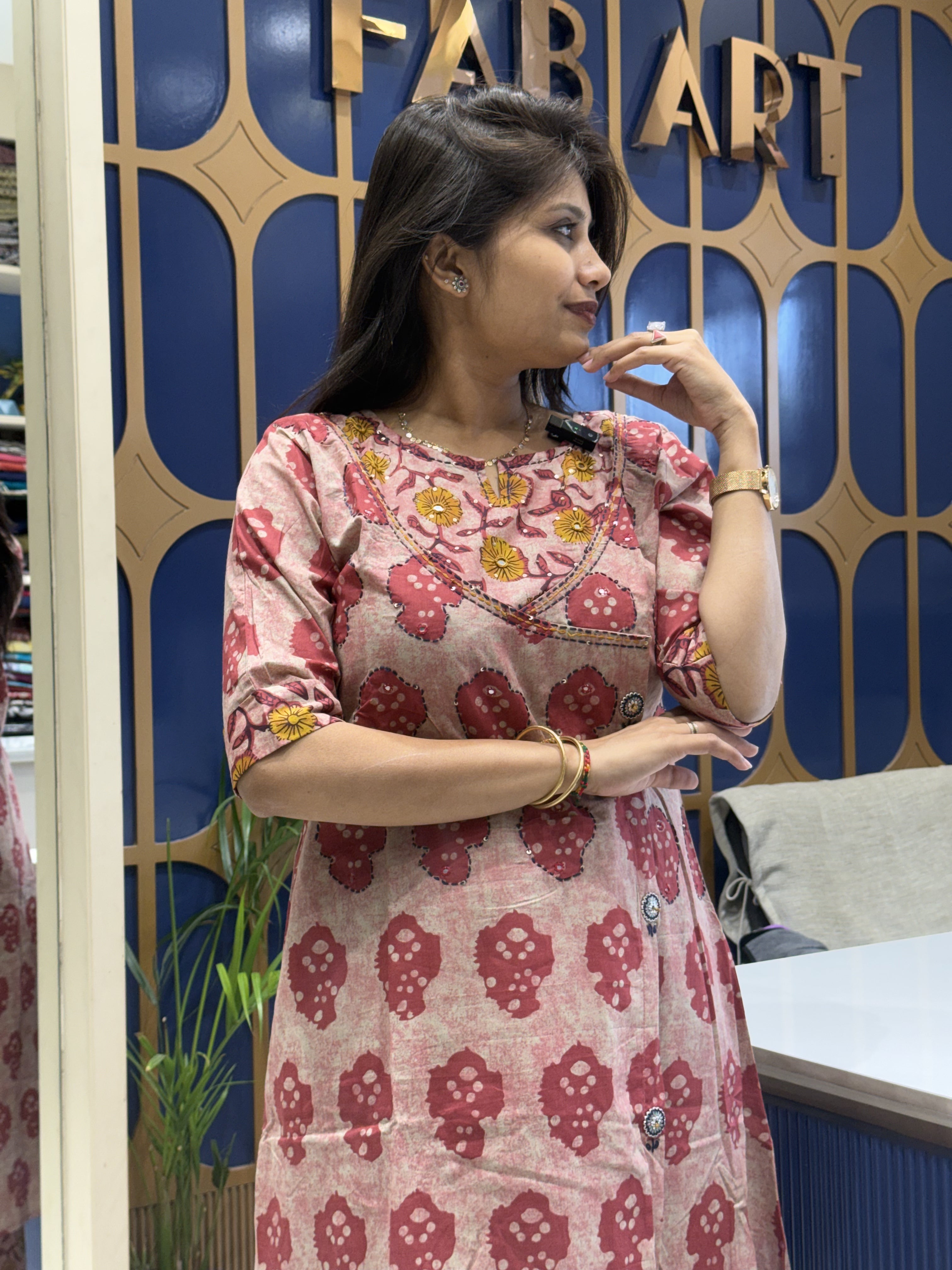 Anagrakha Dress: 0107