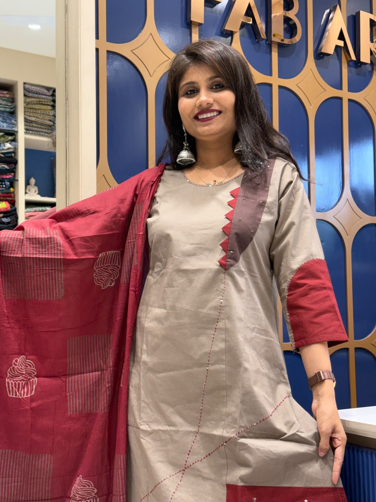 Vihaana Duppata Dress: 209