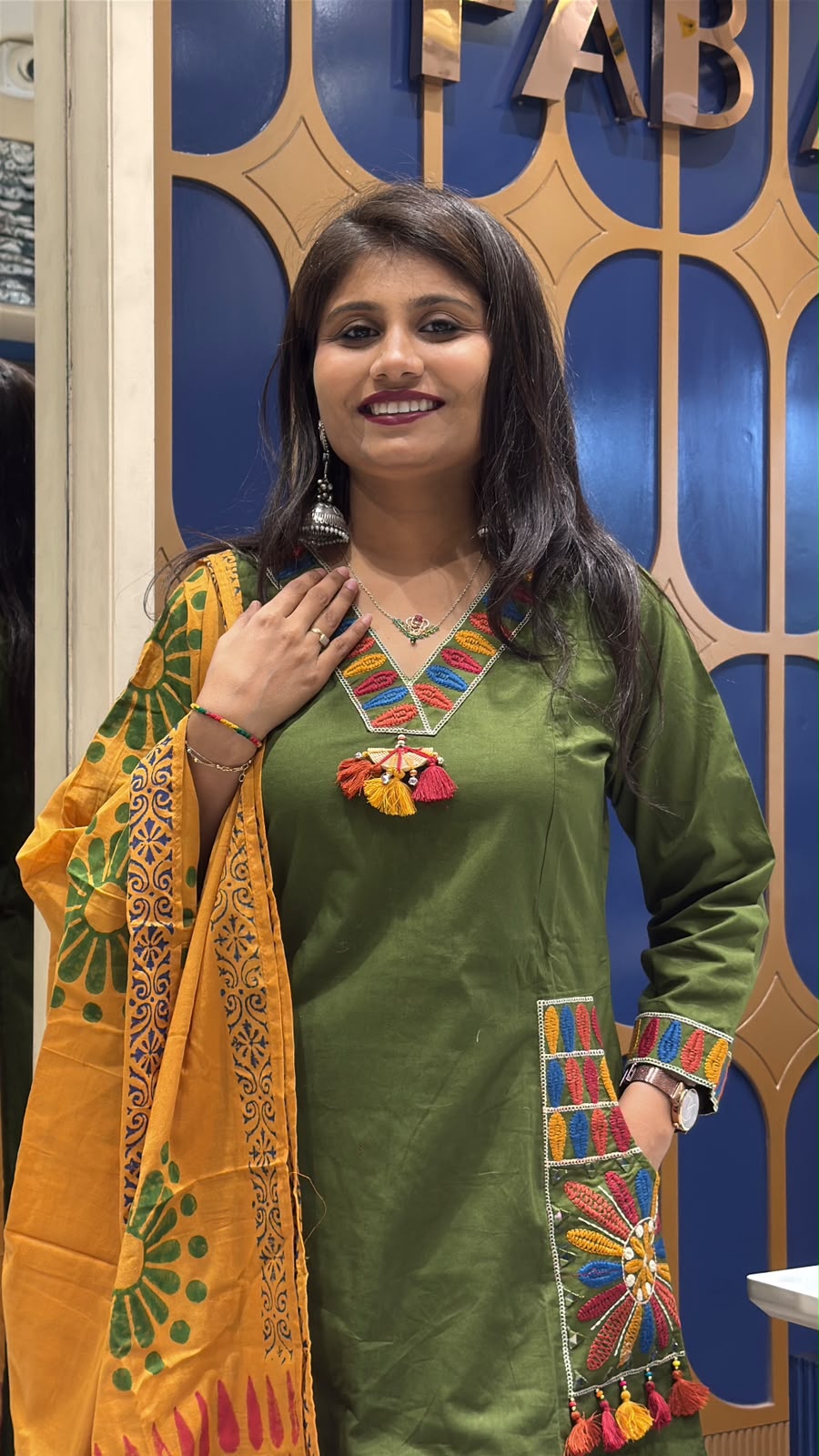 Pocket Work Duppata Beautiful Dress: 228