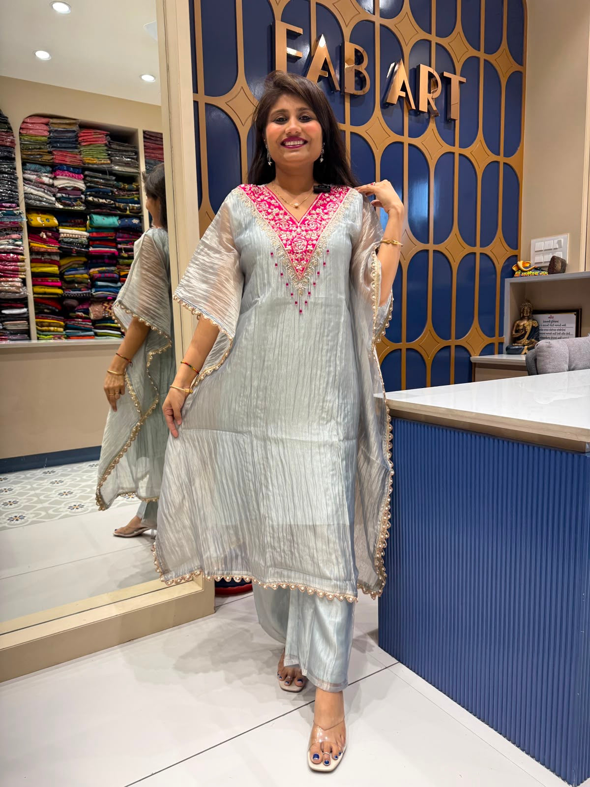 Jenelia Kaftan: 295