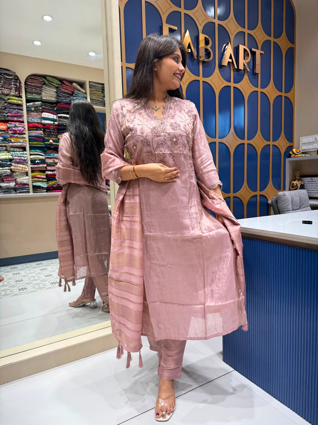 Avntika Duppata Dress: 210
