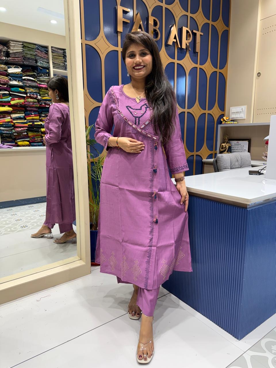 Rashmika Angrakha Look: 294