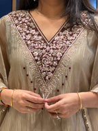 Jenelia Kaftan: 295