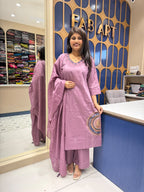 Devisha Suit: 442