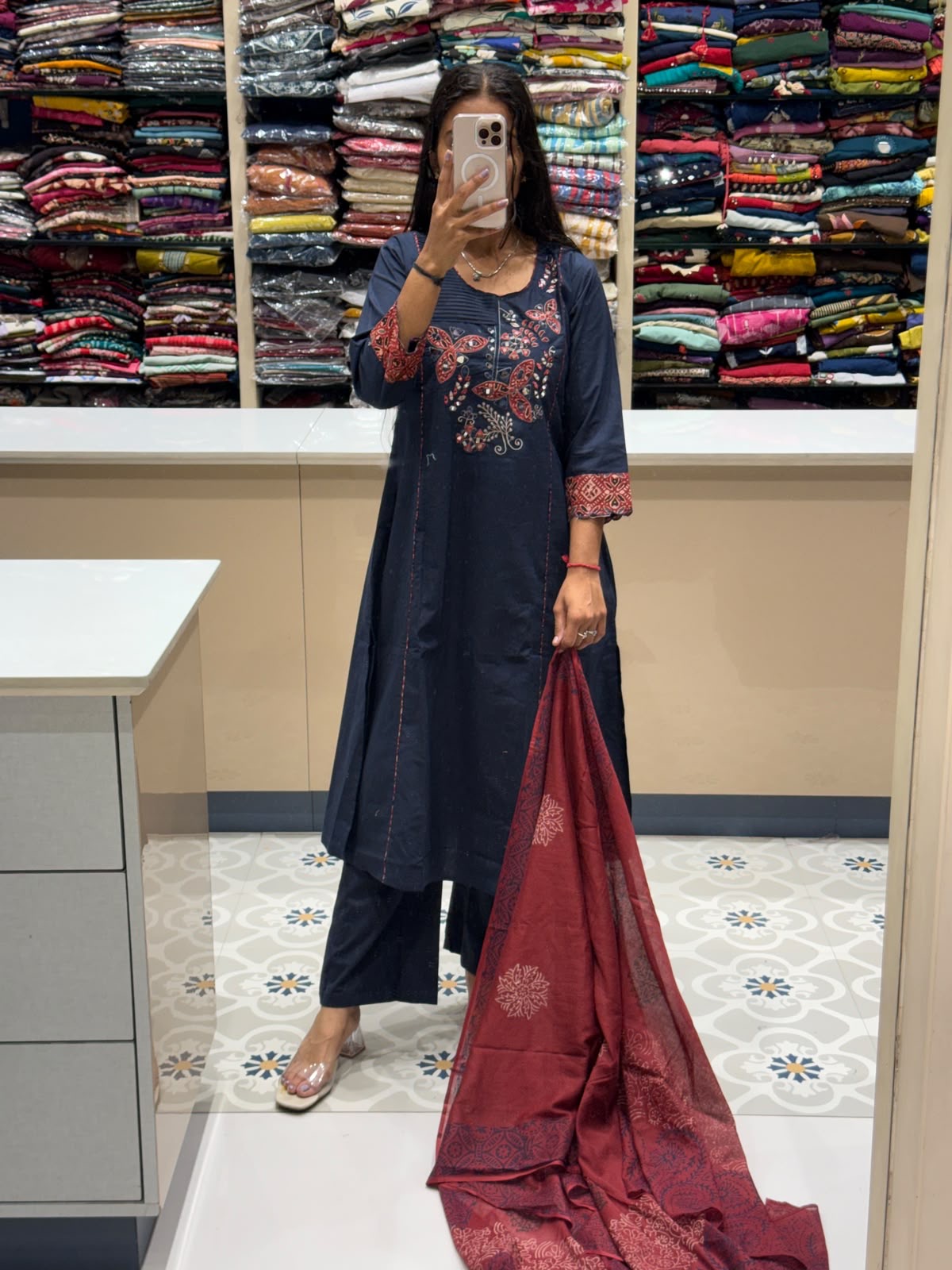 Contrast Duppata Dress: 226