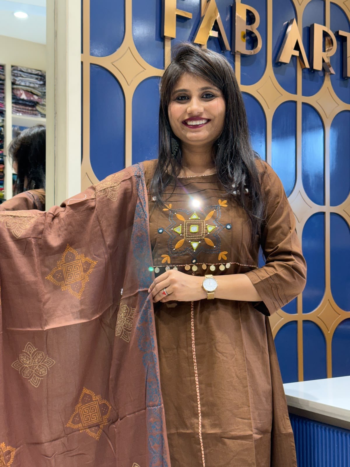 Kutchhi handwork: 270