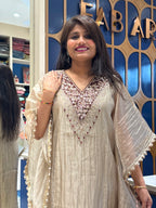 Jenelia Kaftan: 295