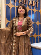 Mirror Anarkali: 250