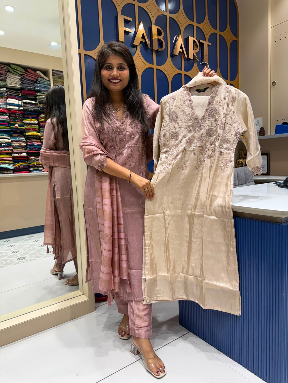 Avntika Duppata Dress: 210