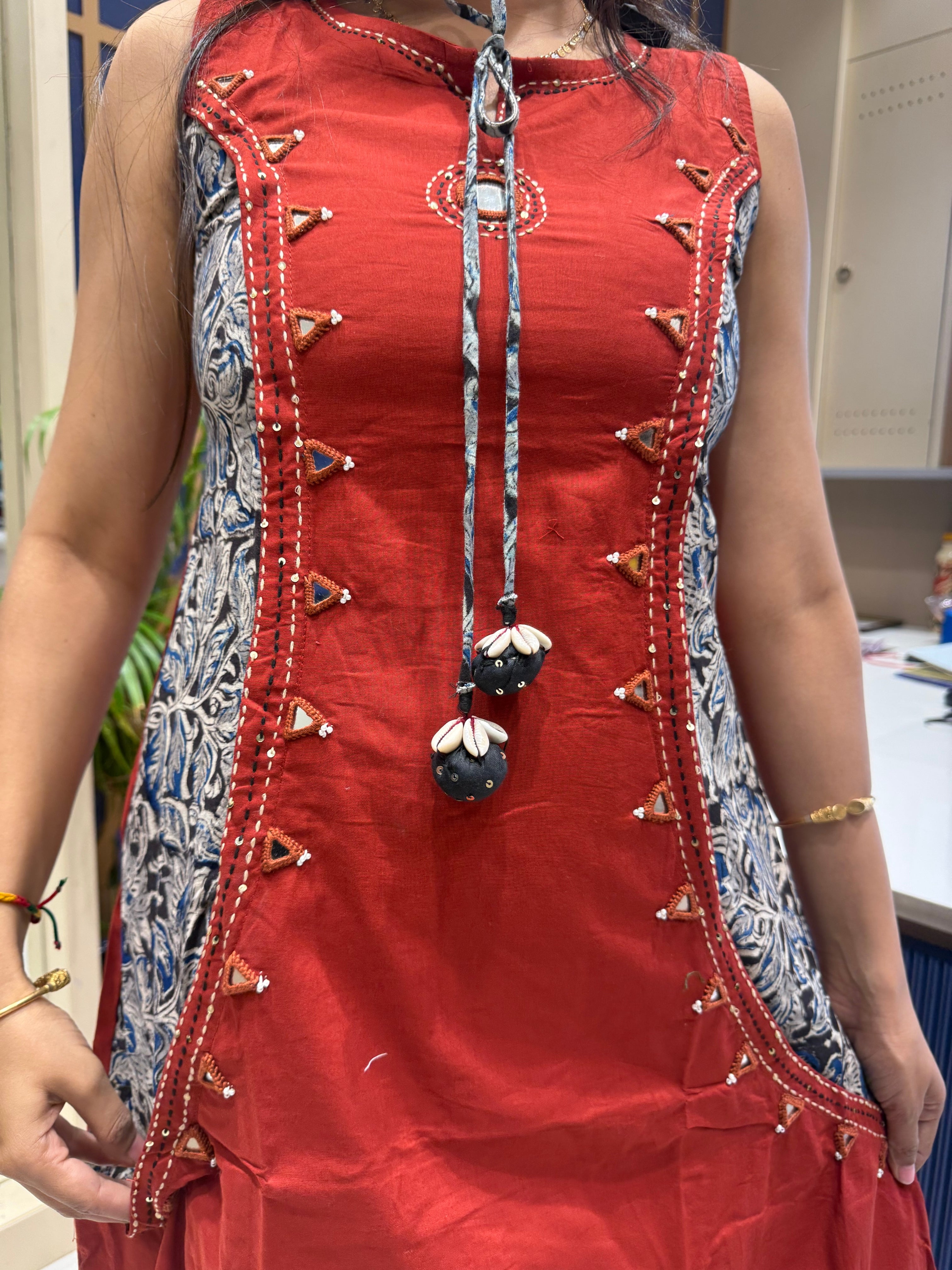 Designer Pocket Work, Two-Piece: 0093