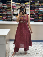 Work Two-Pieces: 0090