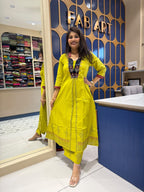 Aadhya Set: 380