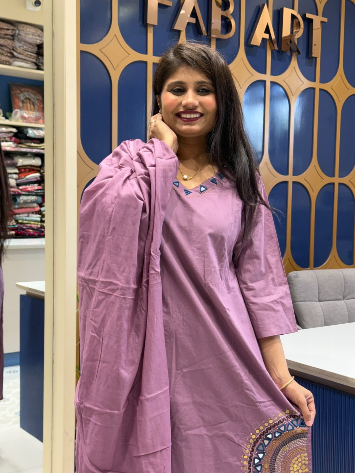 Devisha Suit: 442