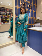 Festive Teal Blue: 409