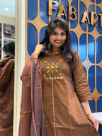 Kutchhi handwork: 270
