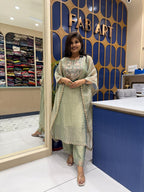 Green Kaftan: 248