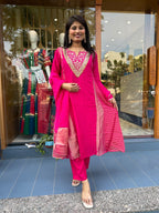 Gorgeous Pink: 403
