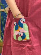 One Side Parrot Pocket: 238