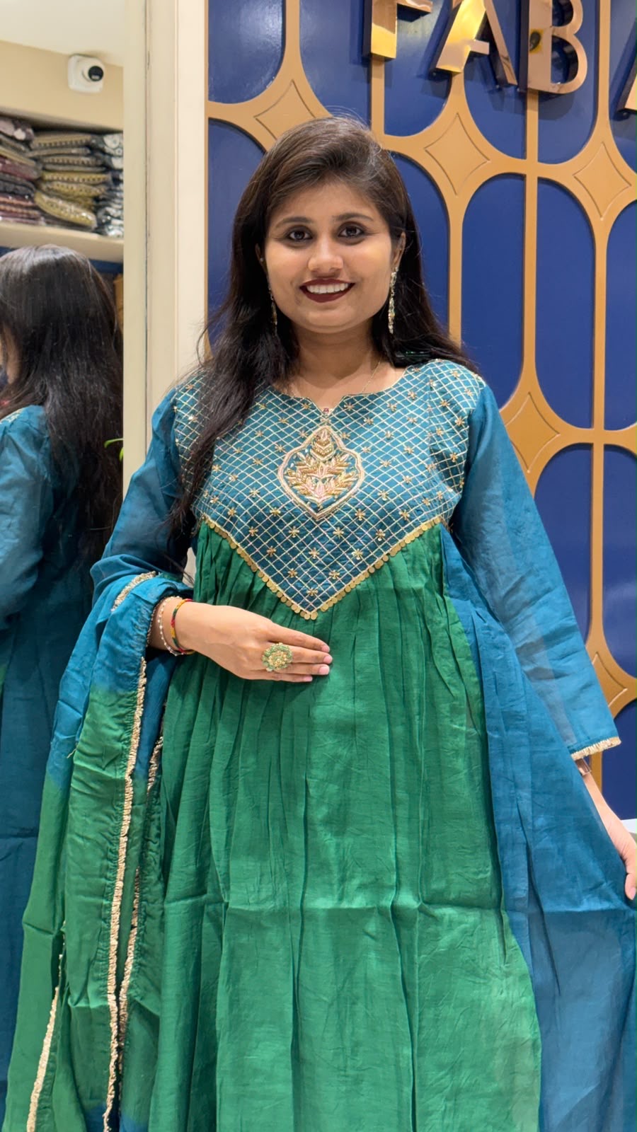 Rangmahal Pure Banarasi Mul Chanderi Colour Blocking Suit: 208