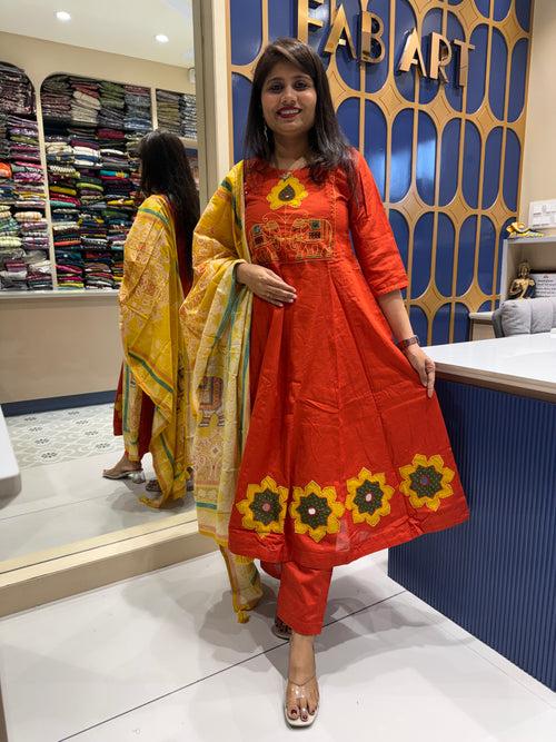 Unique Three Piece Dress: 215