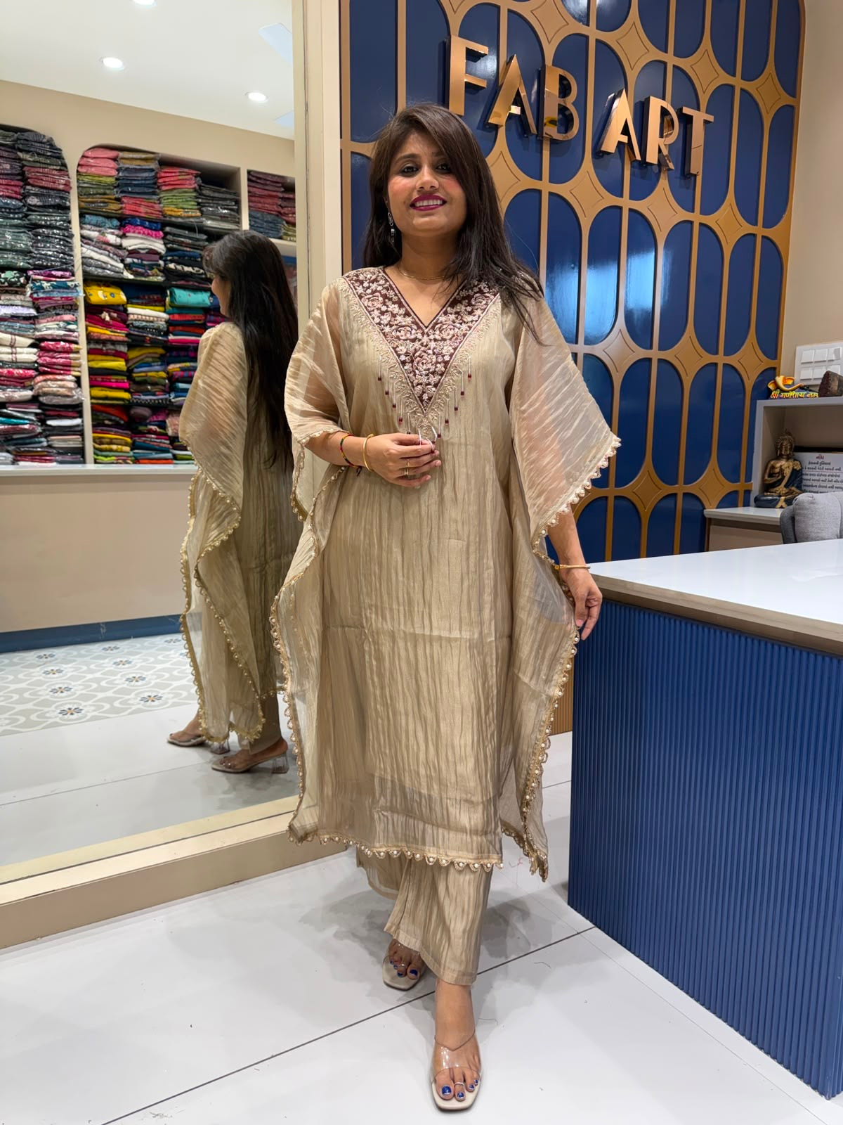 Jenelia Kaftan: 295