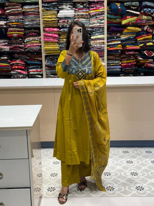 Niti Dupatta Suit :313