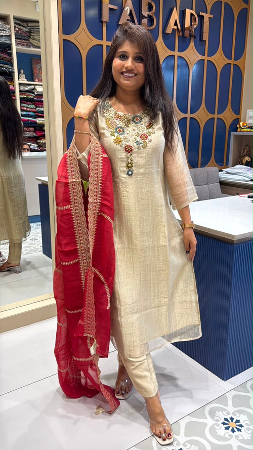 Contrast Red Duppata Best Dress: 218