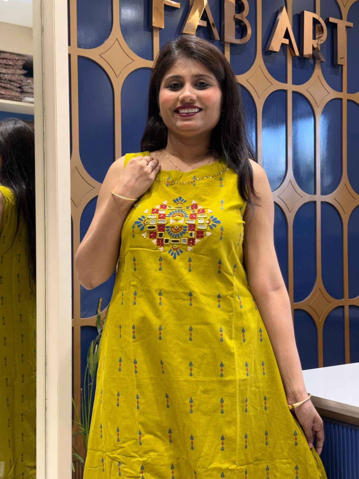 Radhika Pair: 405
