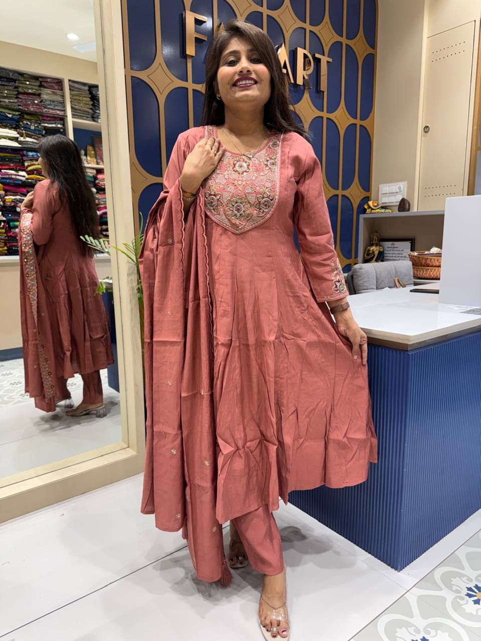 Radhika Suit: 254