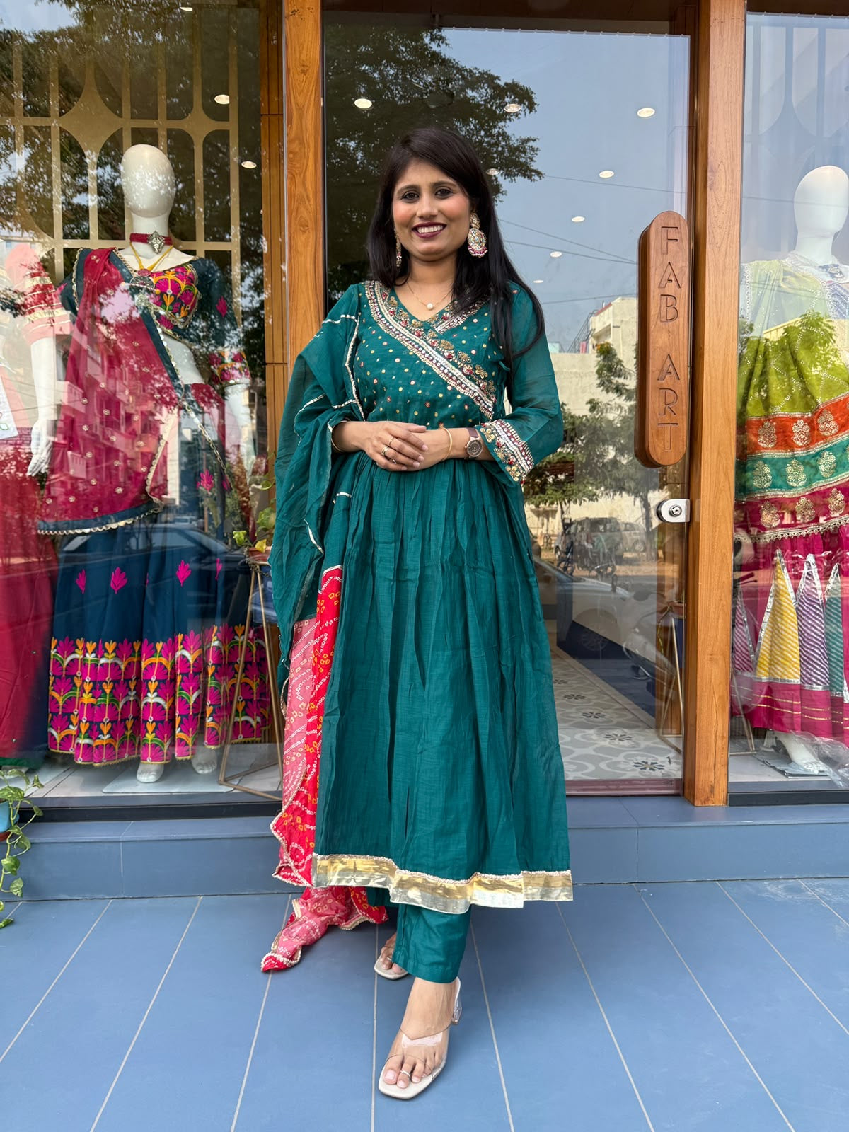 Blush teal blue: 420