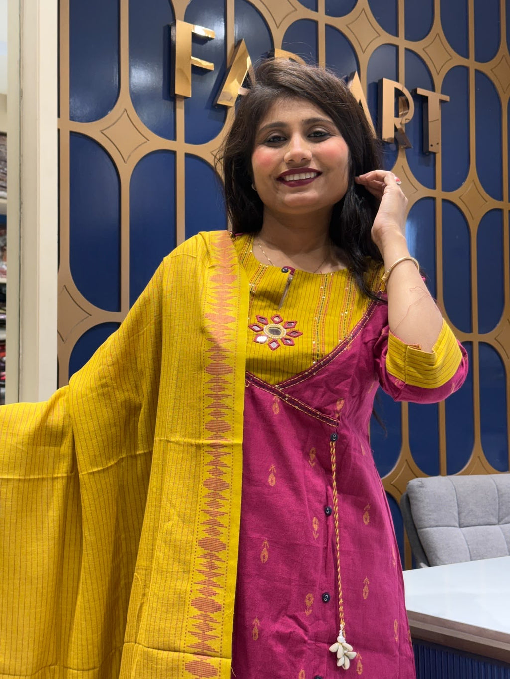 Radhika Pair: 429