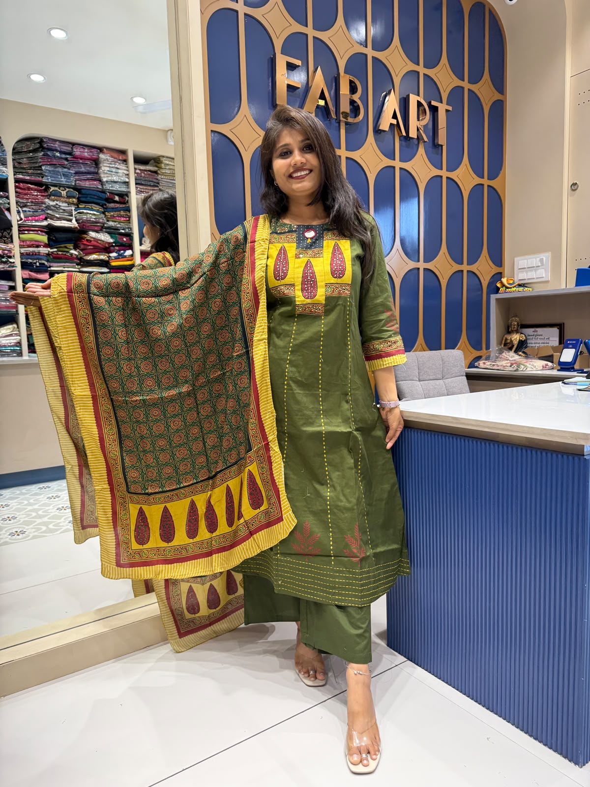Sonakshi Dress: 188