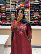Contrast Duppata Dress: 226