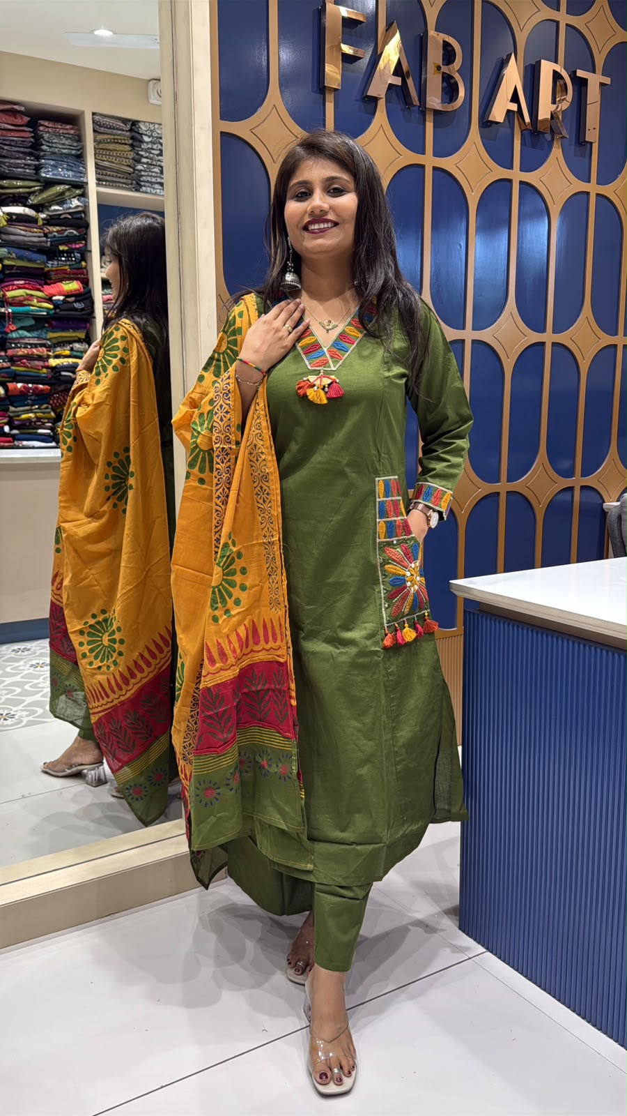Pocket Work Duppata Beautiful Dress: 228
