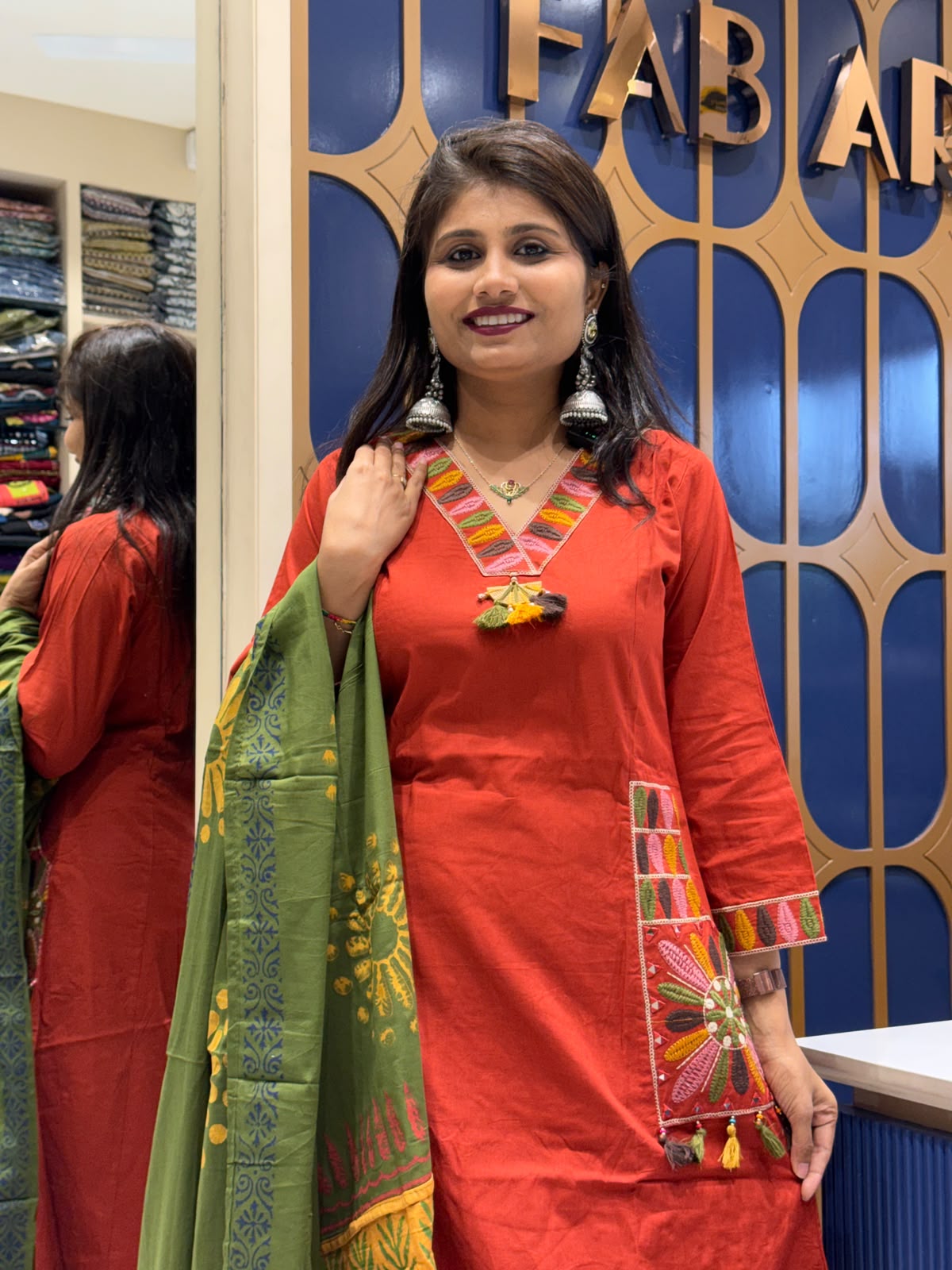 Pocket Work Duppata Beautiful Dress: 228