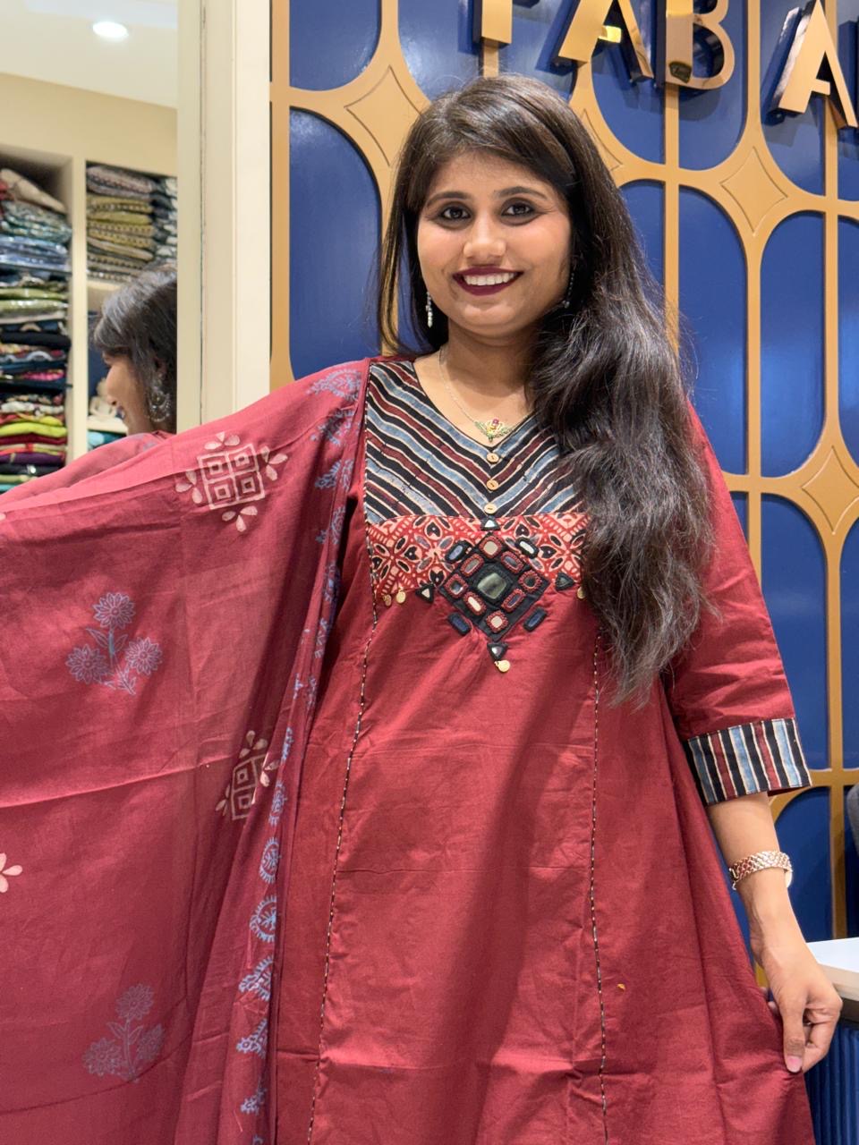 Niti Dupatta Suit :313