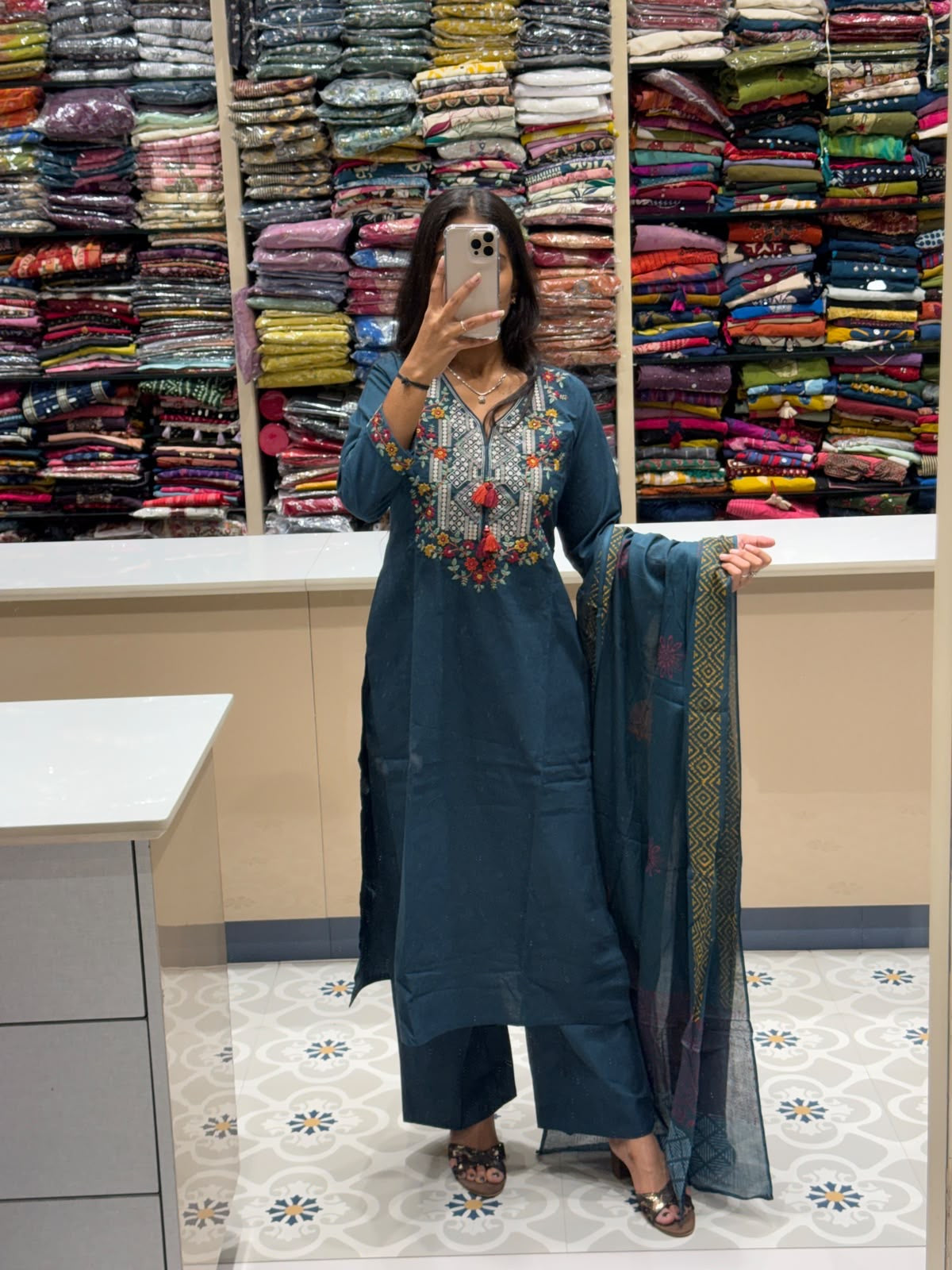 Gamthi Traditional Dupatta Set: 363