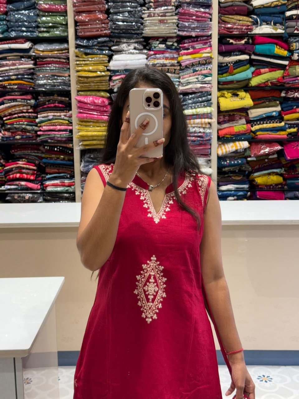 Niharika Set: 328