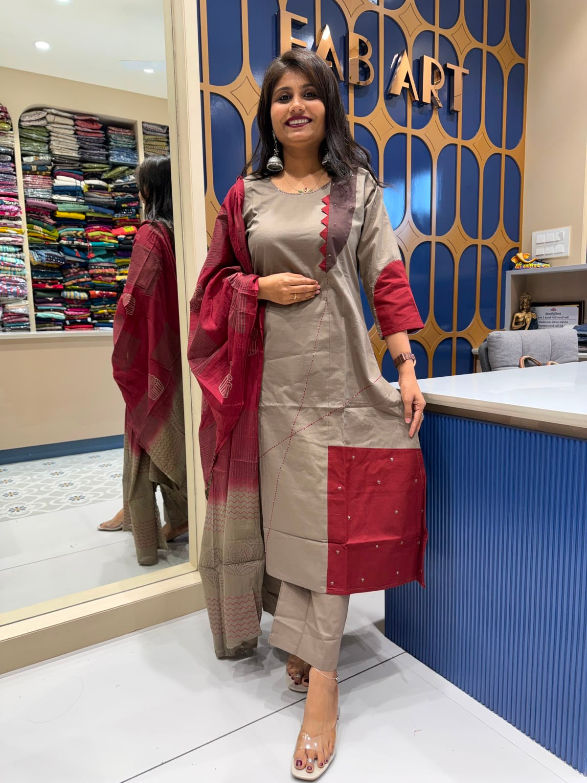 Vihaana Duppata Dress: 209