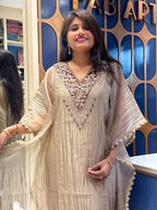 Jenelia Kaftan: 295